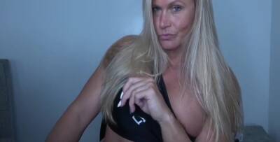Fit Milf Playing With Pussy Webcam on girlfriendsporn.net