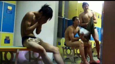 Chinese Guys Spied with Hidden Camera in Bathroom - China on girlfriendsporn.net