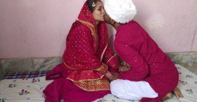 Real Life Newly Married Indian Couple Seduction Romantic Honeymoon Sex Video - India on girlfriendsporn.net