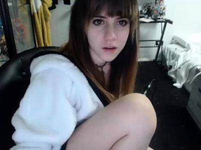 Amateur Webcam Teen Masturbates And Teases on girlfriendsporn.net