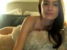 Brunette Amateur Webcam Teen Exposed on girlfriendsporn.net