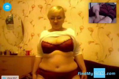 Mature Lady Webcam on girlfriendsporn.net